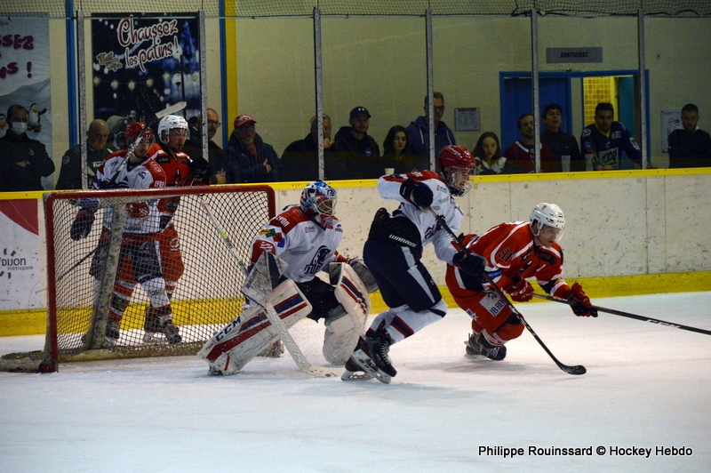 Photo hockey Division 3 - D3 : Play Off 8mes de Finale - Aller : Dijon  vs Lyon - Les Lions dvorent Dijon