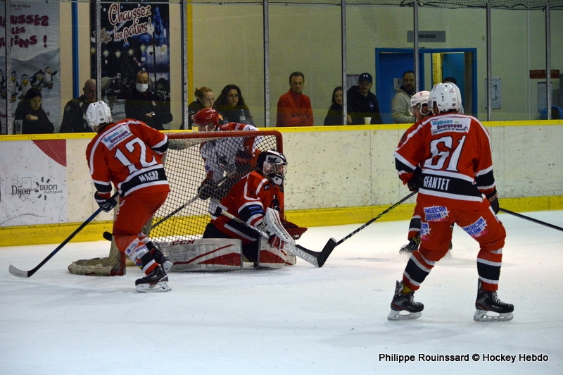 Photo hockey Division 3 - D3 : Play Off 8mes de Finale - Aller : Dijon  vs Lyon - Les Lions dvorent Dijon