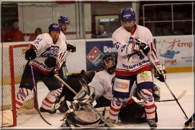 Photo hockey Division 3 - D3 Carr Final : Boulogne Billancourt vs Compigne - Compigne ouvre le bal