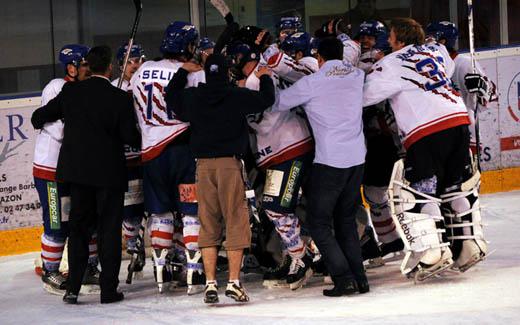 Photo hockey Division 3 - D3 Carr Final : Metz vs Compigne - Un match sous tension explosive