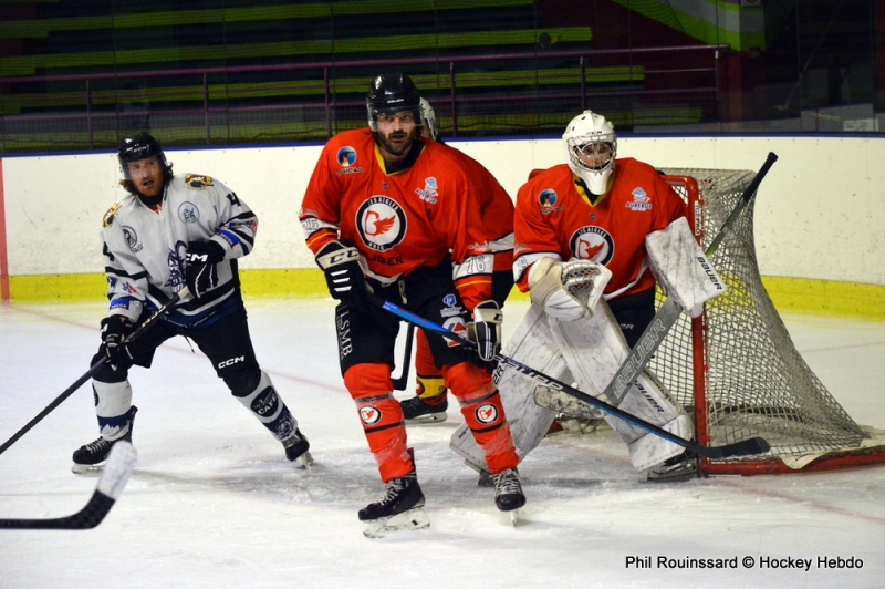 Photo hockey Division 3 - Division 3 : 20�me journ�e : Besan�on vs HCMP II - Logique respect�e