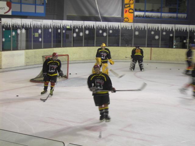 Photo hockey Division 3 - Division 3 : Besanon (Les Aigles) - D3 : La charge du Bouquetin abat le Rempart