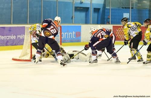 Photo hockey Division 3 - Division 3 : journe du 12 dcembre 2015 : Montpellier  vs Chambry II - D3 : Les Vipers crasent les Elphants 