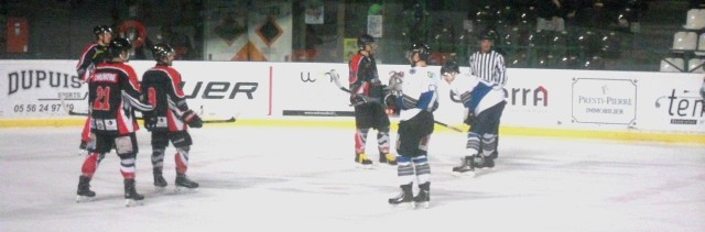 Photo hockey Division 3 - Division 3 : journe du 13 janvier 2018 : Bordeaux II vs Nantes II - D3 - Victoire au bout de 67 minutes 