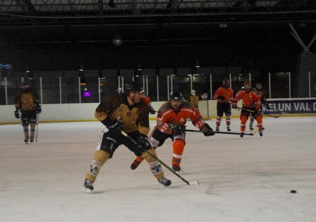 Photo hockey Division 3 - Division 3 : journe du 14 janvier 2017 : Dammarie-les-Lys vs Boulogne Billancourt - D3 : Les Caribous tracent leur route.