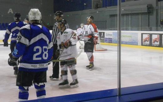Photo hockey Division 3 - Division 3 : journe du 28 janvier 2017 : Nantes II vs Bordeaux II - D3 : Dur  encaisser 