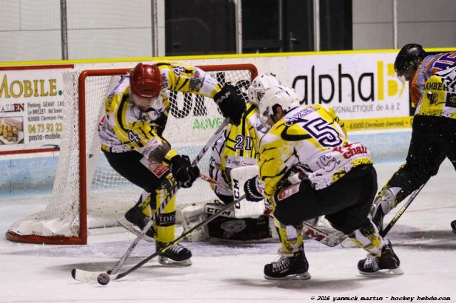 Photo hockey Division 3 - Division 3 : journe du 8 octobre 2016 : Clermont-Ferrand II vs Chambry II - Clermont sur un air de dfaite.