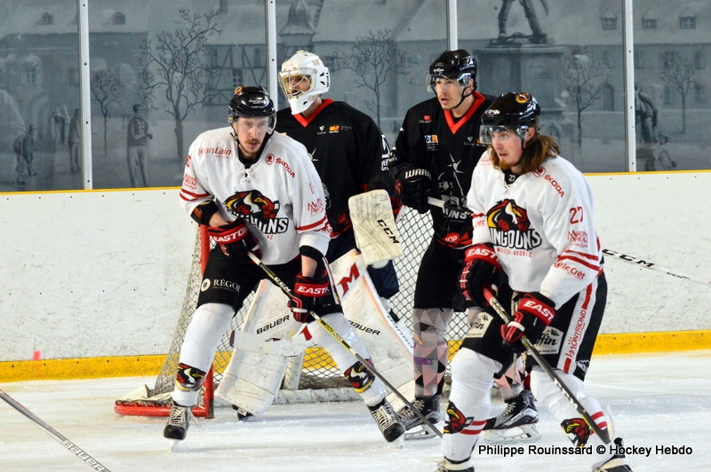 Photo hockey Division 3 - Division 3 : Play-Off carr final - J3 : Colmar vs Morzine-Avoriaz - Les Pingouins champions !