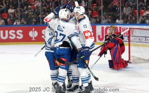 Photo hockey Europe : Continental Cup - CHL -  : Grenoble  vs Zug - CHL: les BDL  nouveau dfaits par des suisses