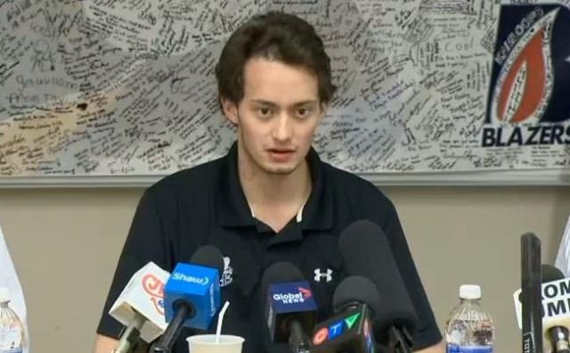 Photo hockey Hockey dans le Monde - Hockey dans le Monde - Timoth Bozon: Champion tout terrain 