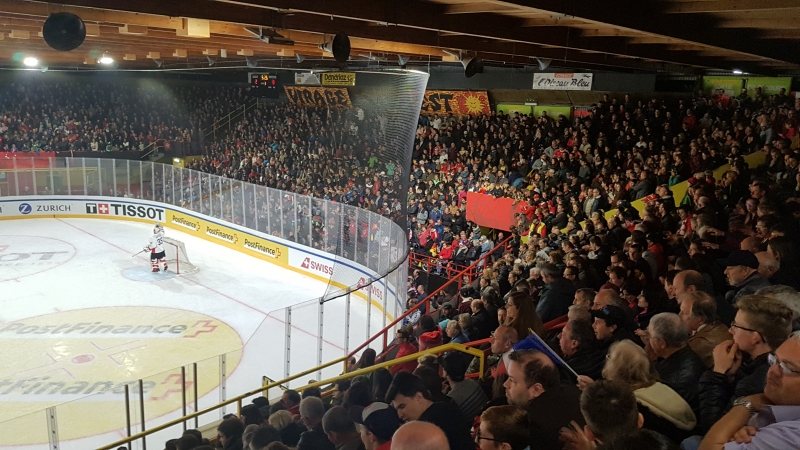 Photo hockey Hockey en Europe -  : Suisse (SUI) vs France (FRA) - La France monte dans le train en marche