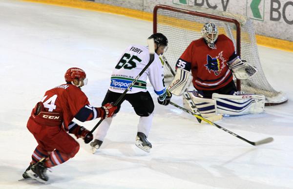 Photo hockey Hockey en Europe - Hockey en Europe : Grenoble  (Les Brleurs de Loups) - Grenoble termine sur une victoire