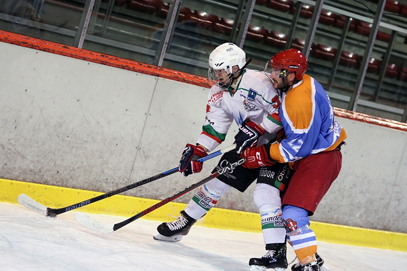 Photo hockey Hockey en France -  : Annecy vs Mont-Blanc - Un derby marathon