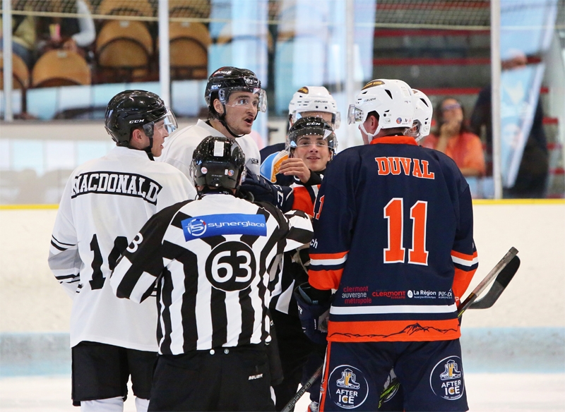 Photo hockey Hockey en France - : Clermont-Ferrand vs Toulouse-Blagnac - Amical D2 – Les Bélougas frappent fort face à des Sangliers diminués Photo hockey Hockey en France - : Clermont-Ferrand vs Toulouse-Blagnac - Amical D2 – Les Bélougas frappent fort face à des Sangliers diminués