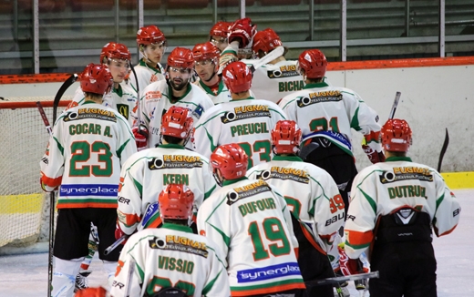 Photo hockey Hockey en France -  : Courchevel-Mribel-Pralognan vs Mont-Blanc - Riche en buts