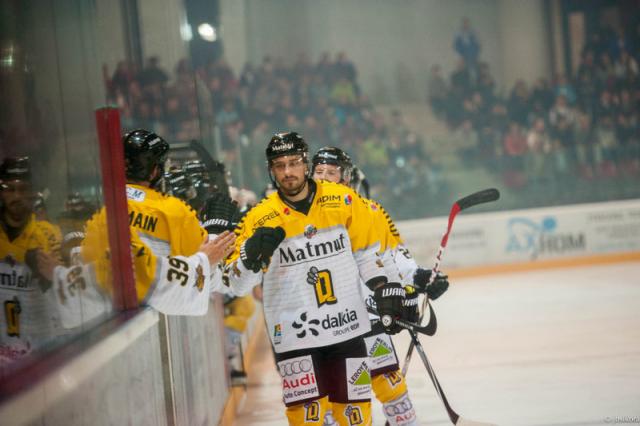 Photo hockey Hockey en France -  : Gap  vs Rouen -  Trophe des Champions : Lexprience Rouennaise  