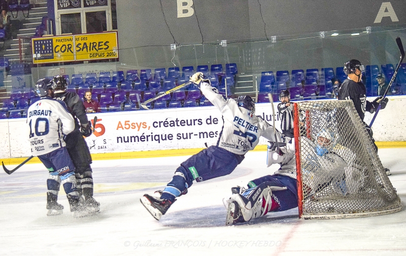 Photo hockey Hockey en France -  : Nantes vs Tours  - Nantes domine les remparts