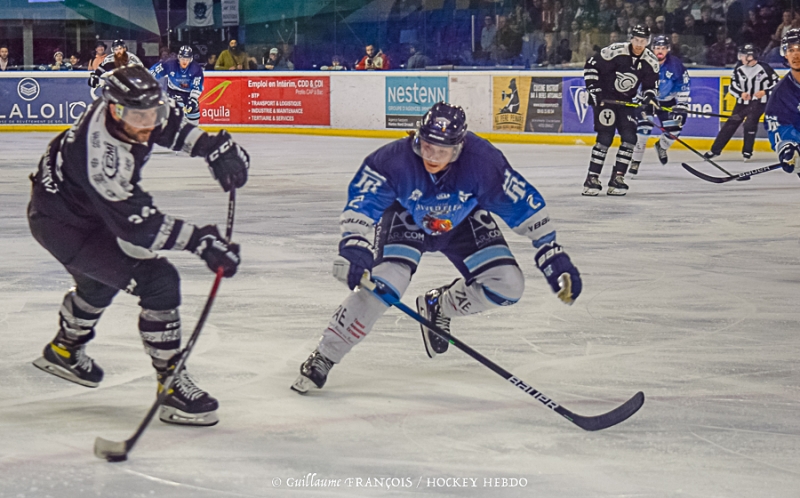 Photo hockey Hockey en France - : Nantes vs Tours - Nantes s’impose nettement face aux remparts de Tours Photo hockey Hockey en France - : Nantes vs Tours - Nantes s’impose nettement face aux remparts de Tours