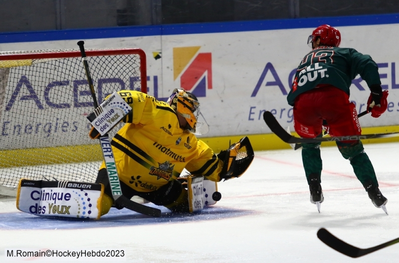 Photo hockey Hockey en France -  : Rouen vs Cergy-Pontoise - Reprise en fanfare pour les Dragons 