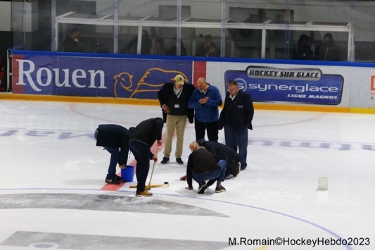 Photo hockey Hockey en France -  : Rouen vs Grenoble  - Du hockey sur …. BETON