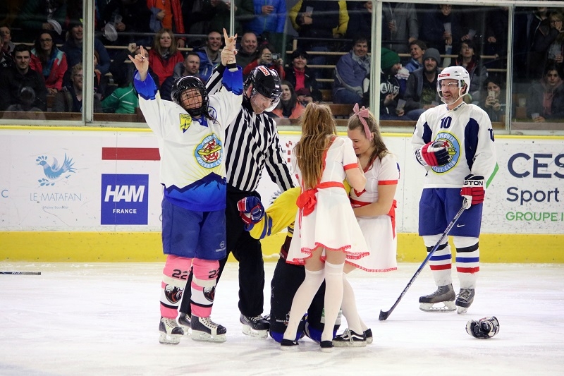 Photo hockey Hockey en France - Hockey en France - Franais et Sudois de Chamonix pour la bonne cause