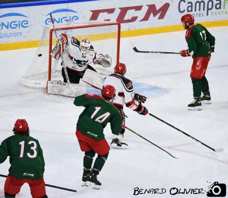 Photo hockey Hockey en France - Hockey en France - Les Jokers coiffent les Bisons sur le fil