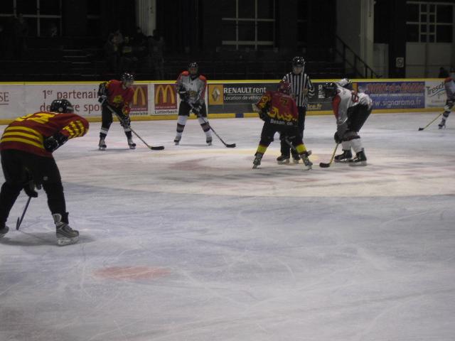 Photo hockey Hockey en France - Hockey en France - Loisirs : Match quilibr et sympathique