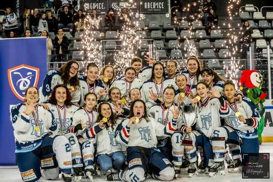Photo hockey Hockey féminin -  : Cergy-Pontoise / Féminin vs Tours / Féminin - Carré final Féminin élite : Tours ne lâche pas son titre