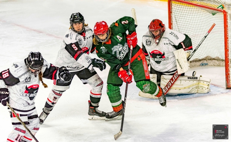 Photo hockey Hockey Fminin - Fminin senior : 9me journe : Cergy-Pontoise / Fminin vs Neuilly/Marne Fminin - Fminin lite : Victoire aux forceps pour Cergy