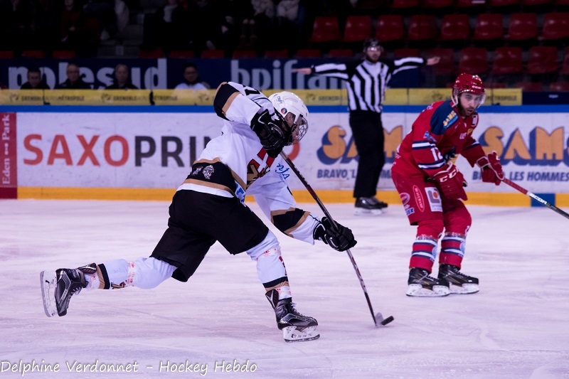 Photo hockey Hockey Mineur - Hockey Mineur - Le Loup dun souffle