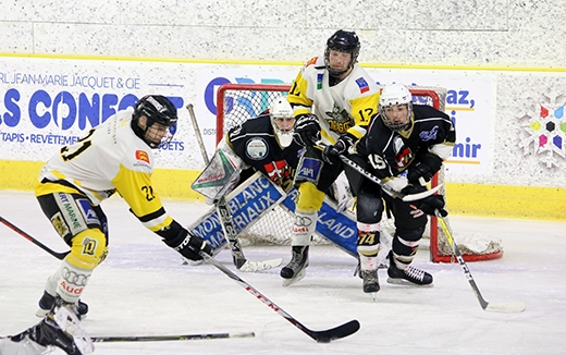 Photo hockey Hockey Mineur - Hockey Mineur - U20 - 1/2 finales : Court avantage au HC74