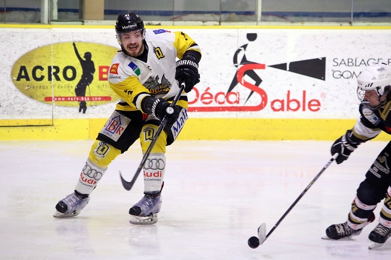 Photo hockey Hockey Mineur - Hockey Mineur - U20 - 1/2 finales : Court avantage au HC74