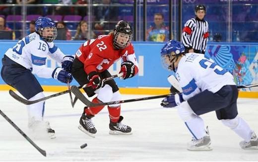 Photo hockey Jeux olympiques - Jeux olympiques - JO : Finlande vs Canada - Les Canadiennes au finish