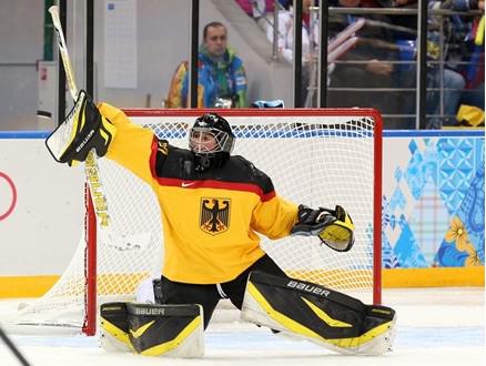 Photo hockey Jeux olympiques - Jeux olympiques - JO : Russie vs Allemagne - La Russie au diesel