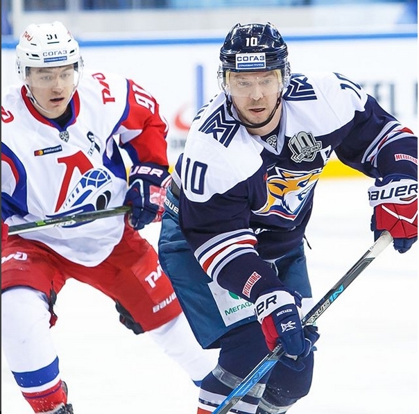 Photo hockey KHL - Kontinental Hockey League - KHL - Kontinental Hockey League - KHL : Aplati en deux minutes