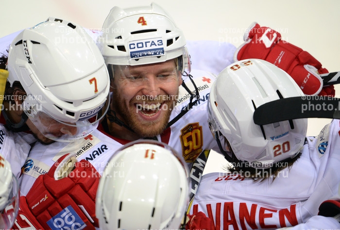 Photo hockey KHL - Kontinental Hockey League - KHL - Kontinental Hockey League - KHL : Au bout de la nuit !