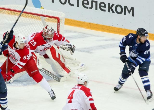 Photo hockey KHL - Kontinental Hockey League - KHL - Kontinental Hockey League - KHL : Bien se placer