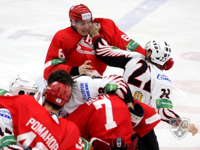 Photo hockey KHL - Kontinental Hockey League - KHL - Kontinental Hockey League - KHL : Chekhov sur la bonne voie