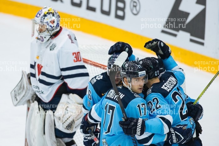 Photo hockey KHL - Kontinental Hockey League - KHL - Kontinental Hockey League - KHL : Dans le bon wagon