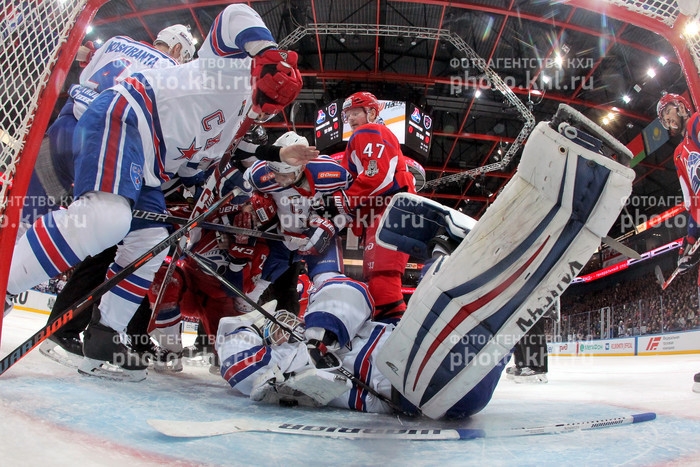 Photo hockey KHL - Kontinental Hockey League - KHL - Kontinental Hockey League - KHL : Fortunes diverses