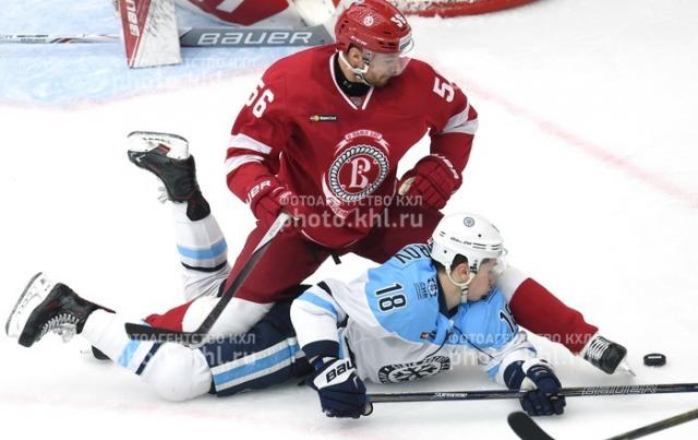 Photo hockey KHL - Kontinental Hockey League - KHL - Kontinental Hockey League - KHL : Le Chevalier au galop