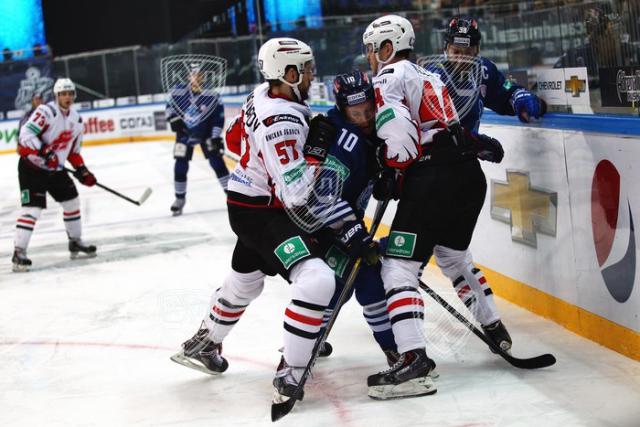 Photo hockey KHL - Kontinental Hockey League - KHL - Kontinental Hockey League - KHL : Le malheur des uns...
