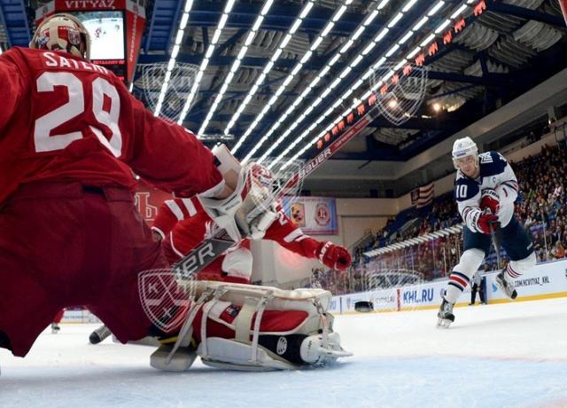 Photo hockey KHL - Kontinental Hockey League - KHL - Kontinental Hockey League - KHL : Le patron guide les siens