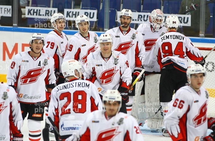 Photo hockey KHL - Kontinental Hockey League - KHL - Kontinental Hockey League - KHL : Les rouges galisent
