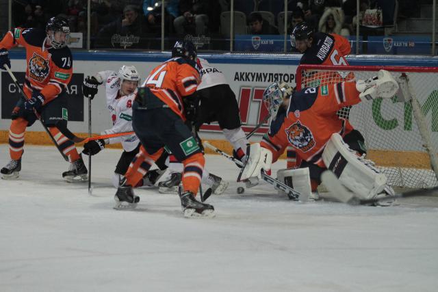 Photo hockey KHL - Kontinental Hockey League - KHL - Kontinental Hockey League - KHL : Les Tigres rugissent trop tard