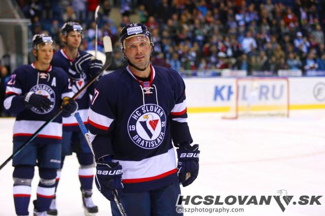 Photo hockey KHL - Kontinental Hockey League - KHL - Kontinental Hockey League - KHL : Lubomir Visnovsky ce hros