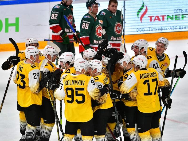 Photo hockey KHL - Kontinental Hockey League - KHL - Kontinental Hockey League - KHL : Noël sur le podium