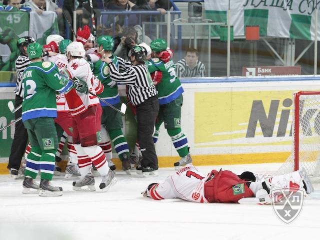 Photo hockey KHL - Kontinental Hockey League - KHL - Kontinental Hockey League - KHL : Oufa encore bredouille