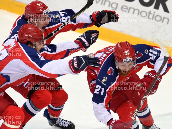 Photo hockey KHL - Kontinental Hockey League - KHL - Kontinental Hockey League - KHL : Plus dure sera la chute