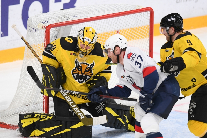 Photo hockey KHL - Kontinental Hockey League - KHL - Kontinental Hockey League - KHL : Reu 5 sur 5 !